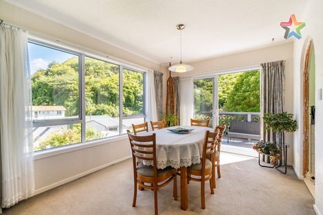 Photo of property in 5 Ruth Grove, Karori, Wellington, 6012