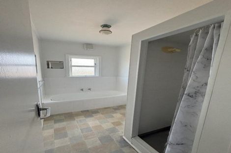 Photo of property in 35 Cavendish Square, Strathmore Park, Wellington, 6022