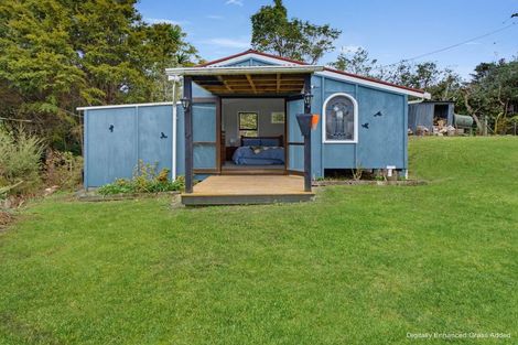 Photo of property in 43 Pahi Road, Paparoa, 0571
