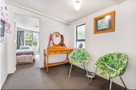 Photo of property in 96 Friedlanders Road, Manurewa, Auckland, 2102