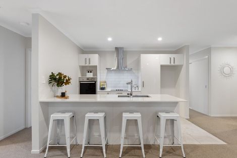 Photo of property in 10 Richardson Road, Omokoroa, 3114