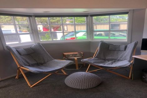 Photo of property in 8 Himalaya Drive, Half Moon Bay, Auckland, 2012