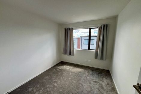 Photo of property in 17 Paetai Lane, Te Atatu Peninsula, 0610