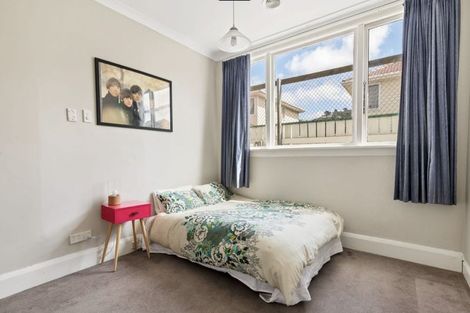 Photo of property in 119 Apu Crescent, Lyall Bay, Wellington, 6022