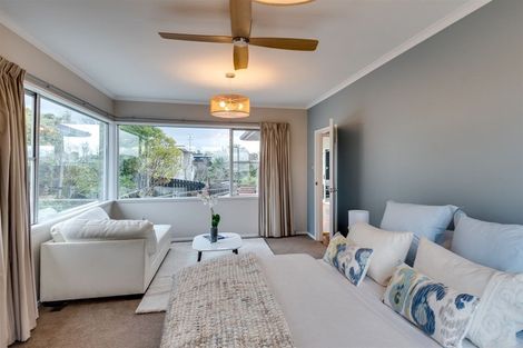 Photo of property in 9 Randall Place, Hospital Hill, Napier, 4110