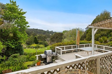 Photo of property in 44 Sandstone Road, Whitford, Manurewa, 2576