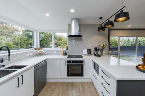 Photo of property in 23b Pahiatua Street, Hokowhitu, Palmerston North, 4410