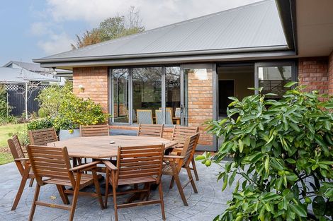 Photo of property in 14 Dunmurry Place, Casebrook, Christchurch, 8051
