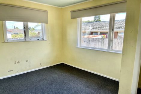 Photo of property in 68 Taikata Road, Te Atatu Peninsula, Auckland, 0610