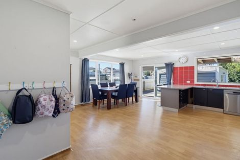 Photo of property in 1222 Norfolk Crescent, Mayfair, Hastings, 4122