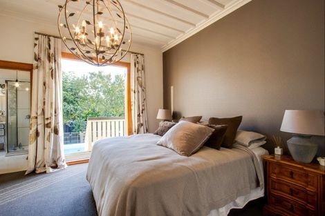 Photo of property in 12 Farndon Road, Clive, 4102