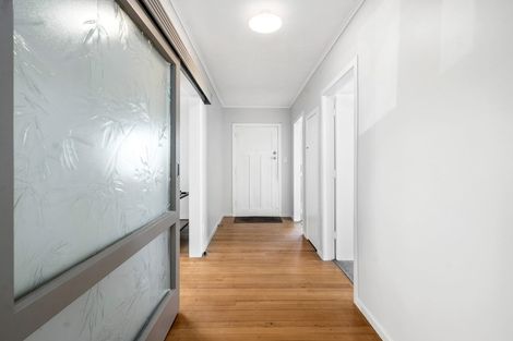 Photo of property in 8 Mahanga Road, Fairy Springs, Rotorua, 3015