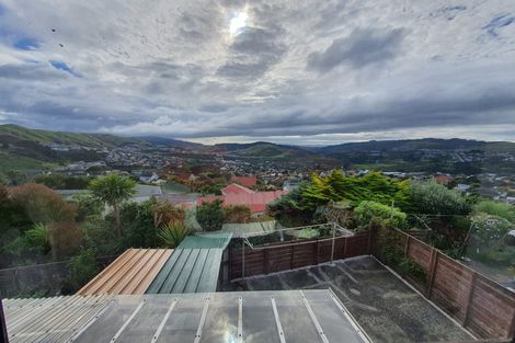 Photo of property in 10 Hollydale Grove, Churton Park, Wellington, 6037