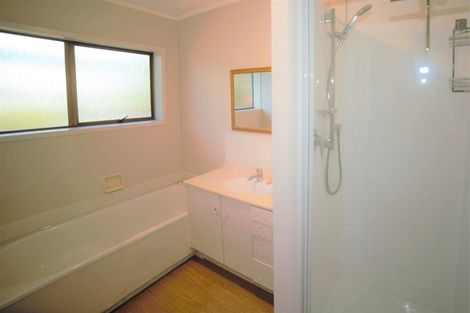 Photo of property in 1/723 Beach Road, Browns Bay, Auckland, 0630