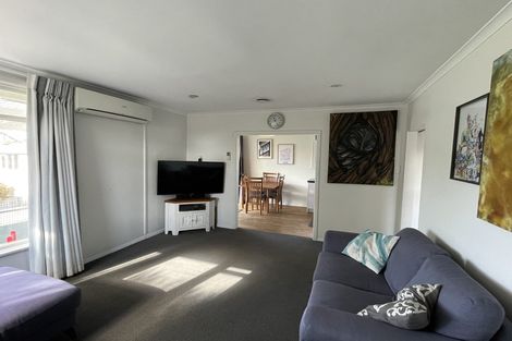 Photo of property in 22 Lambeth Crescent, Northcote, Christchurch, 8052