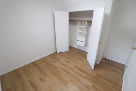 Photo of property in 2/177 Forrest Hill Road, Forrest Hill, Auckland, 0620