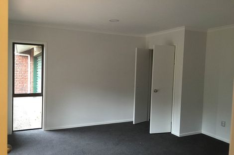 Photo of property in 14 Loloma Drive, Half Moon Bay, Auckland, 2012