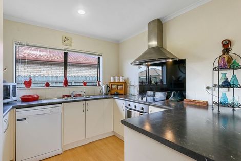 Photo of property in 10 Ettrick Lane, Papakura, 2110