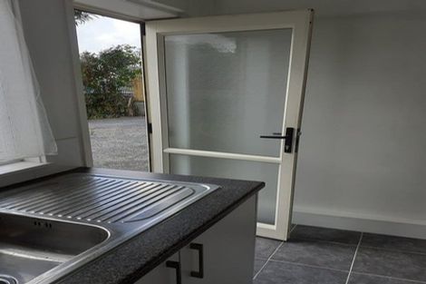 Photo of property in 2/54 Litten Road, Cockle Bay, Auckland, 2014