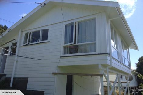 Photo of property in 89 Ruskin Road, Newlands, Wellington, 6037