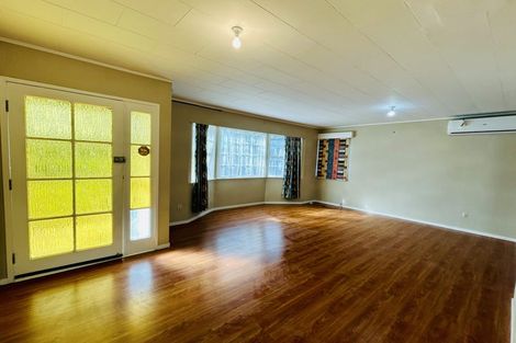 Photo of property in 20 Newland Grove, Henderson, Auckland, 0610