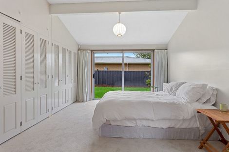 Photo of property in 33 Lynfield Avenue, Ilam, Christchurch, 8041