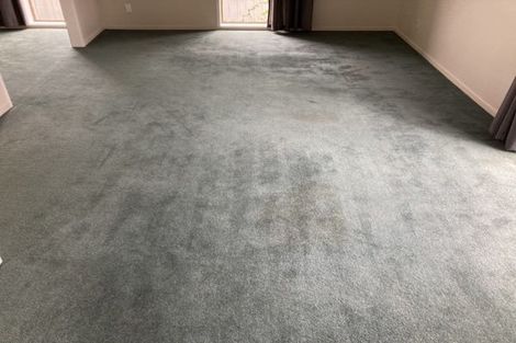 Photo of property in 7 Mirage Place, Beach Haven, Auckland, 0626