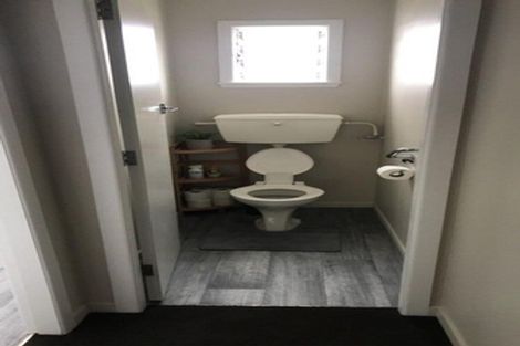 Photo of property in 28 Bickerstaffe Road, Maungaturoto, 0520