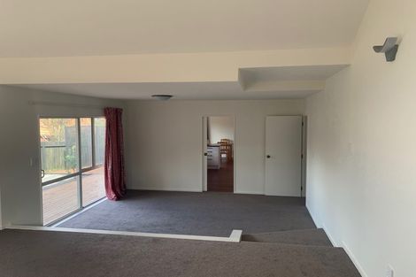 Photo of property in 28 Pukatea Avenue, Albany, Auckland, 0632