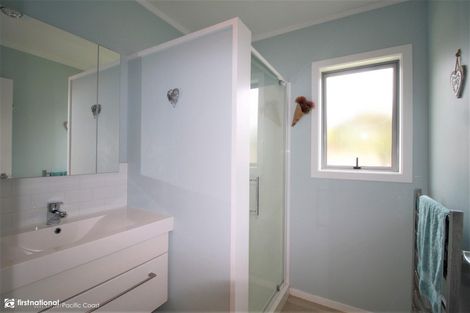 Photo of property in 2a Swordfish Avenue, Whiritoa, Whangamata, 3691