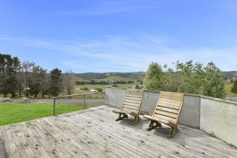 Photo of property in 34 View Road, Hikurangi, 0114
