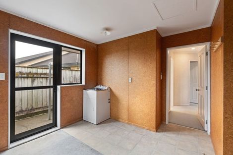 Photo of property in 8 Geneva Terrace, Kelvin Grove, Palmerston North, 4414