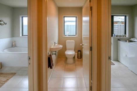 Photo of property in 30 Pacific Avenue, Poraiti, Napier, 4112