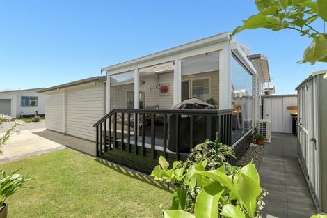 Photo of property in 11 Kamahi Crescent, Papamoa Beach, Papamoa, 3118