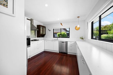 Photo of property in 27 Saint James Drive, Huntington, Hamilton, 3210