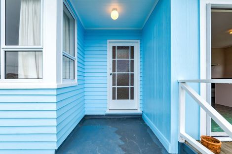 Photo of property in 47 Domett Street, Opunake, 4616