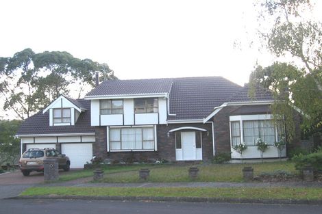 Photo of property in 3 Mosman Place, Chatswood, Auckland, 0626