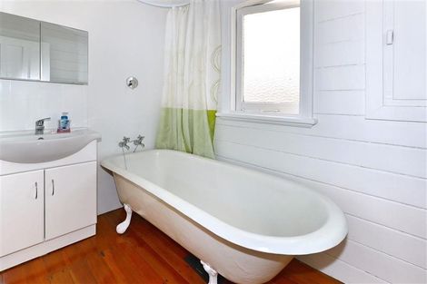 Photo of property in 25 Mackenzie Avenue, Woolston, Christchurch, 8023