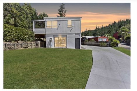 Photo of property in 11 Donald Place, Stillwater, Silverdale, 0993