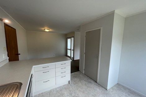 Photo of property in 3/8 Shakespeare Road, Milford, Auckland, 0620