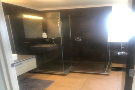 Photo of property in 111 Roberta Crescent, Orewa, 0931