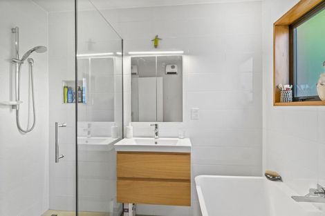 Photo of property in 339 Withells Road, Avonhead, Christchurch, 8042