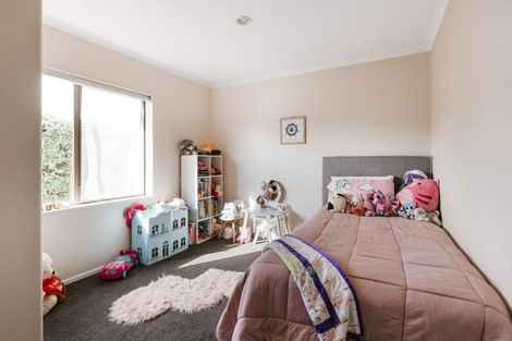 Photo of property in 5 Evansbel Place, Papamoa Beach, Papamoa, 3118