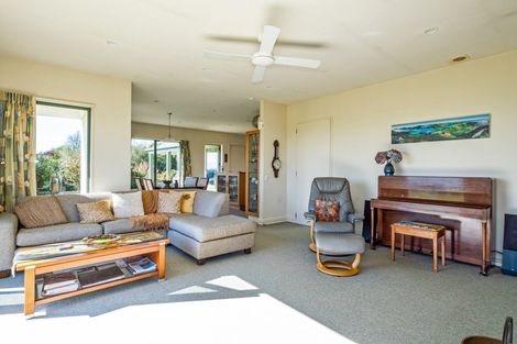 Photo of property in 170 Spur Road, Hadlow, Timaru, 7975