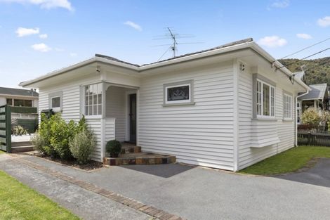 Photo of property in 13 Norton Park Avenue, Fairfield, Lower Hutt, 5011