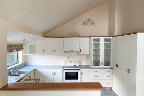 Photo of property in 2 Grantleigh Way, Pyes Pa, Tauranga, 3112