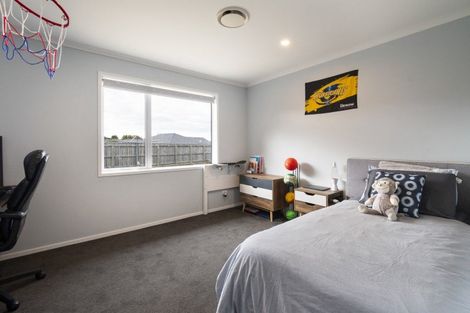 Photo of property in 11 Landon Way, Maewa, Feilding, 4702