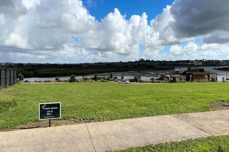 Photo of property in 26 Emerald Avenue, Rosehill, Papakura, 2113