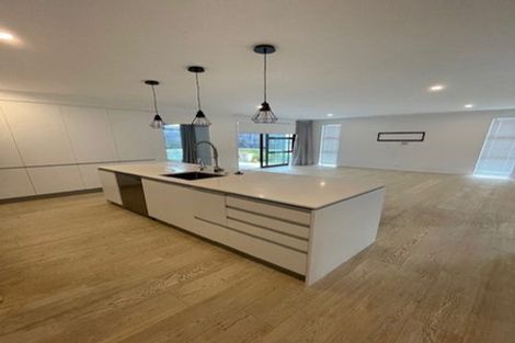 Photo of property in 2 Symes Drive, Red Beach, 0932