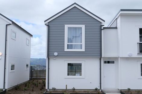 Photo of property in 11/30 Adventure Drive, Whitby, Porirua, 5024